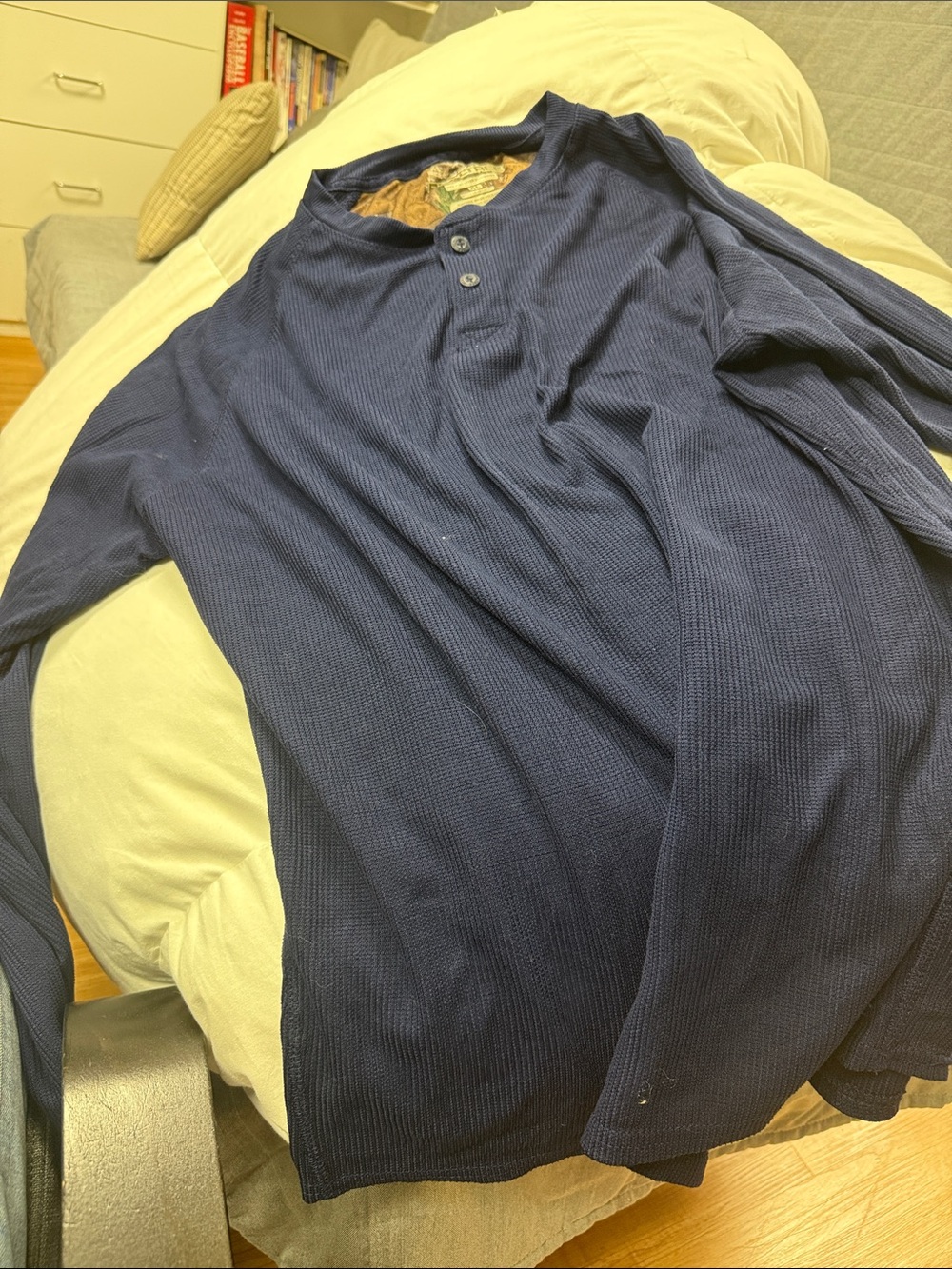 Realtree Men's Navy Long-Sleeve Henley